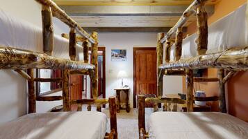 2 bedrooms, internet, bed sheets