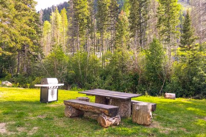 Ski-In, Ski-Out Condo at Sierra Del Sol with Sauna & Views, Walk to Village