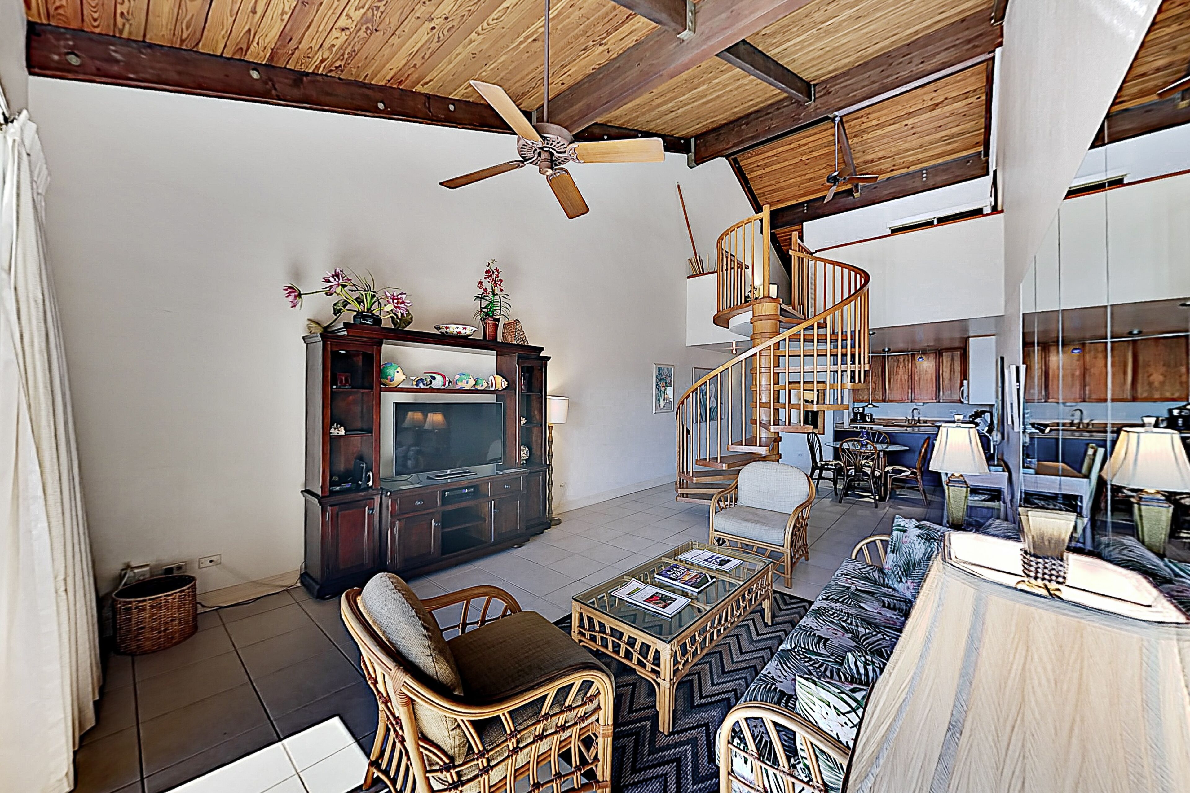 Kamaole Sands Escape | Lanai, Pool, Tennis & Hot Tubs | Walk to Beach