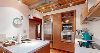 Modern mountain-view getaway w/ fireplace - walk to private ski locker by lifts