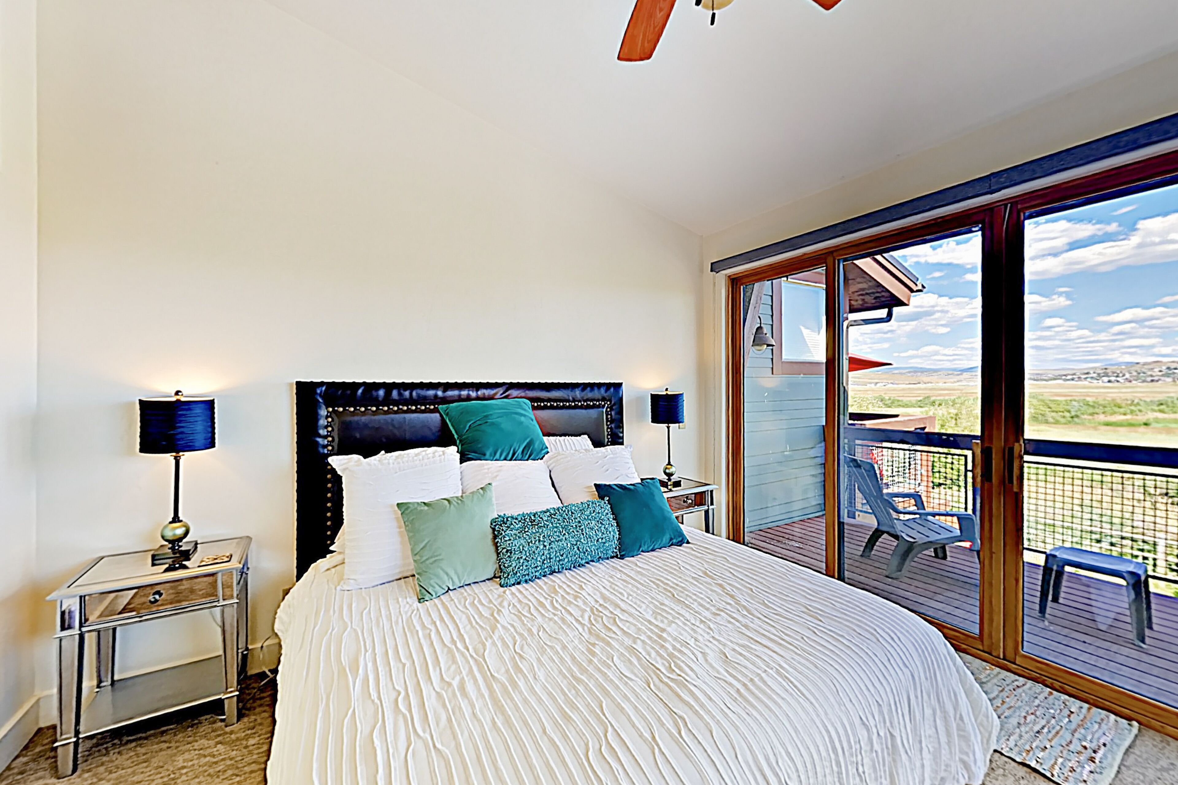 Beautiful Newpark Townhome on Swaner Preserve - Hot Tub & Master Balcony