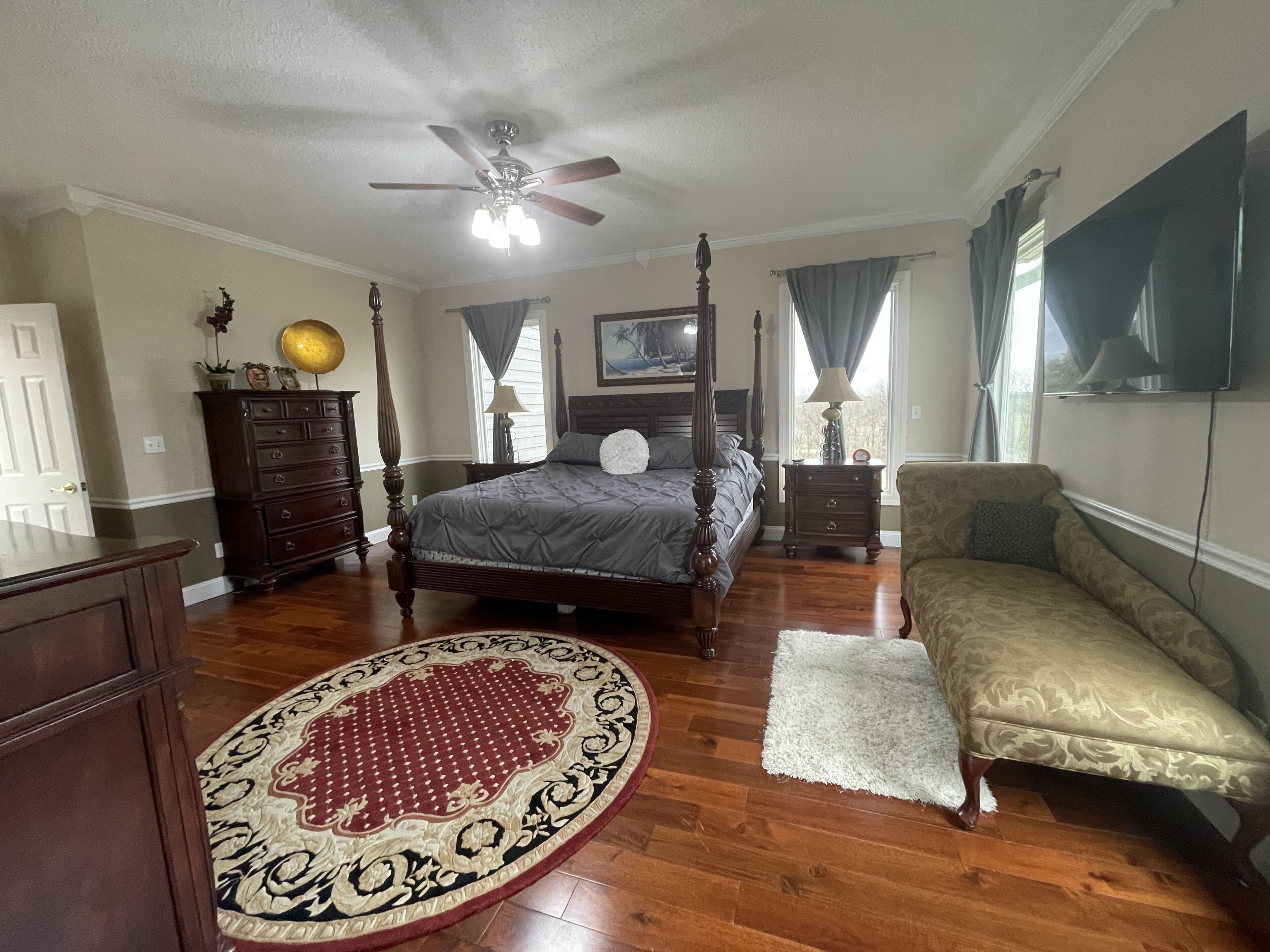 5 多间卧室、办公桌、熨斗/熨衣板、免费 WiFi