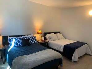 3 多间卧室、熨斗/熨衣板、WiFi、床单