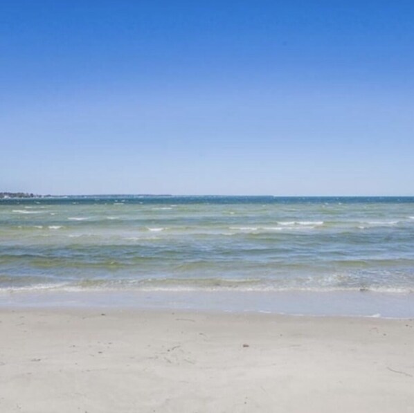 Beach nearby - BAYHAMAS ✌️❤️ Beachfront Home 3 Bedrooms-Private-White Stone- Sauna-Dock (White Stone)