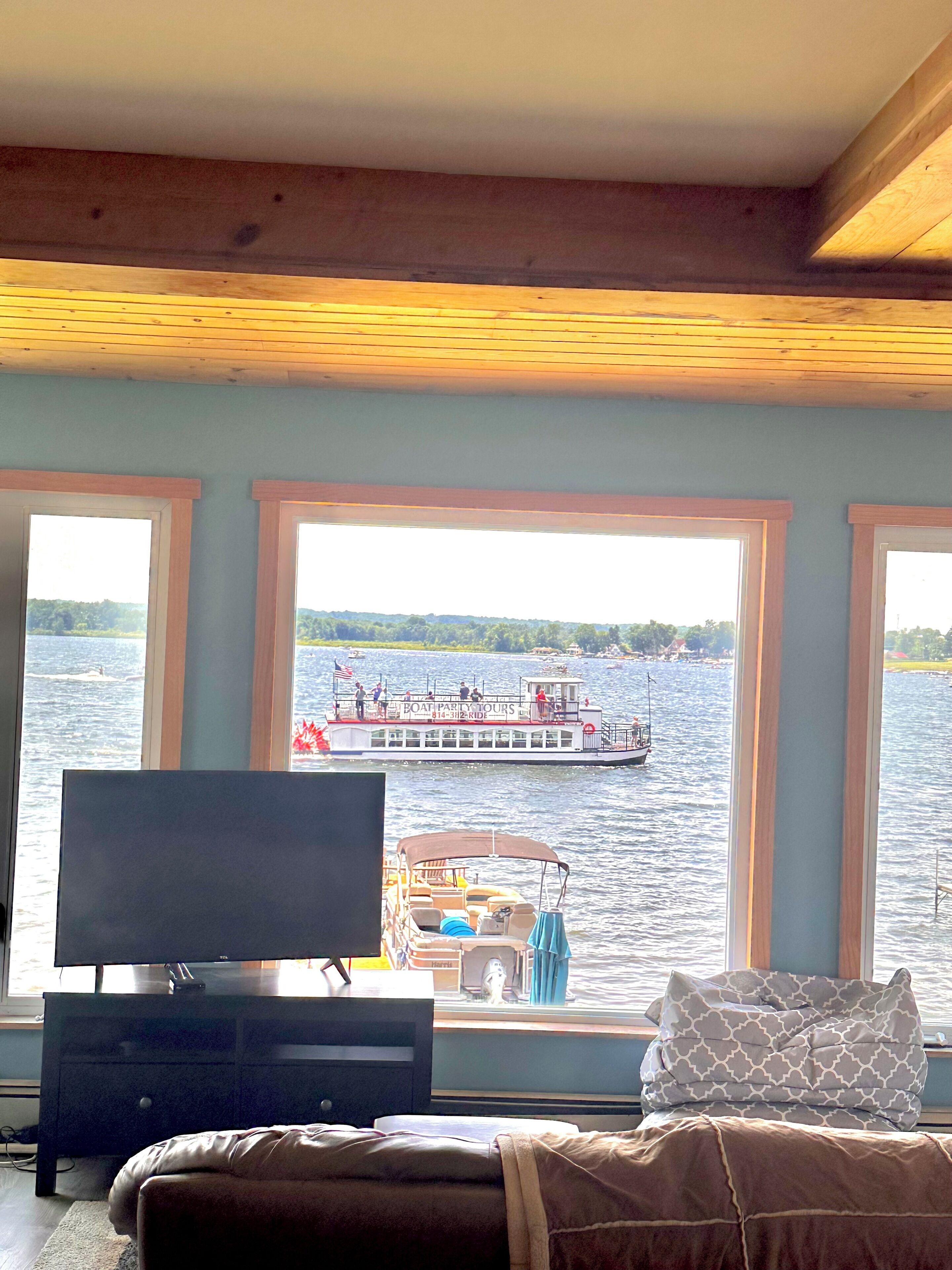 3 habitaciones, escritorio, tabla de planchar con plancha y wifi gratis 