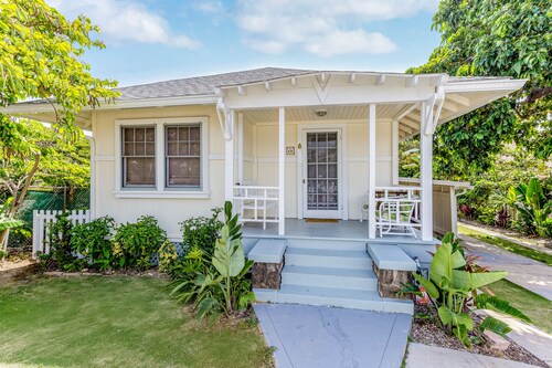 Newly-upgraded home with Diamond Head views - walk to Waikiki Beach