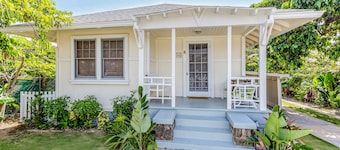 Newly-upgraded home with Diamond Head views - walk to Waikiki Beach