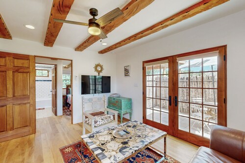 Casa Escondida - AC, Free WiFi, Full Kitchen, Private Patio & Grill