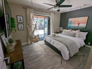 3 habitaciones, escritorio, tabla de planchar con plancha y wifi gratis