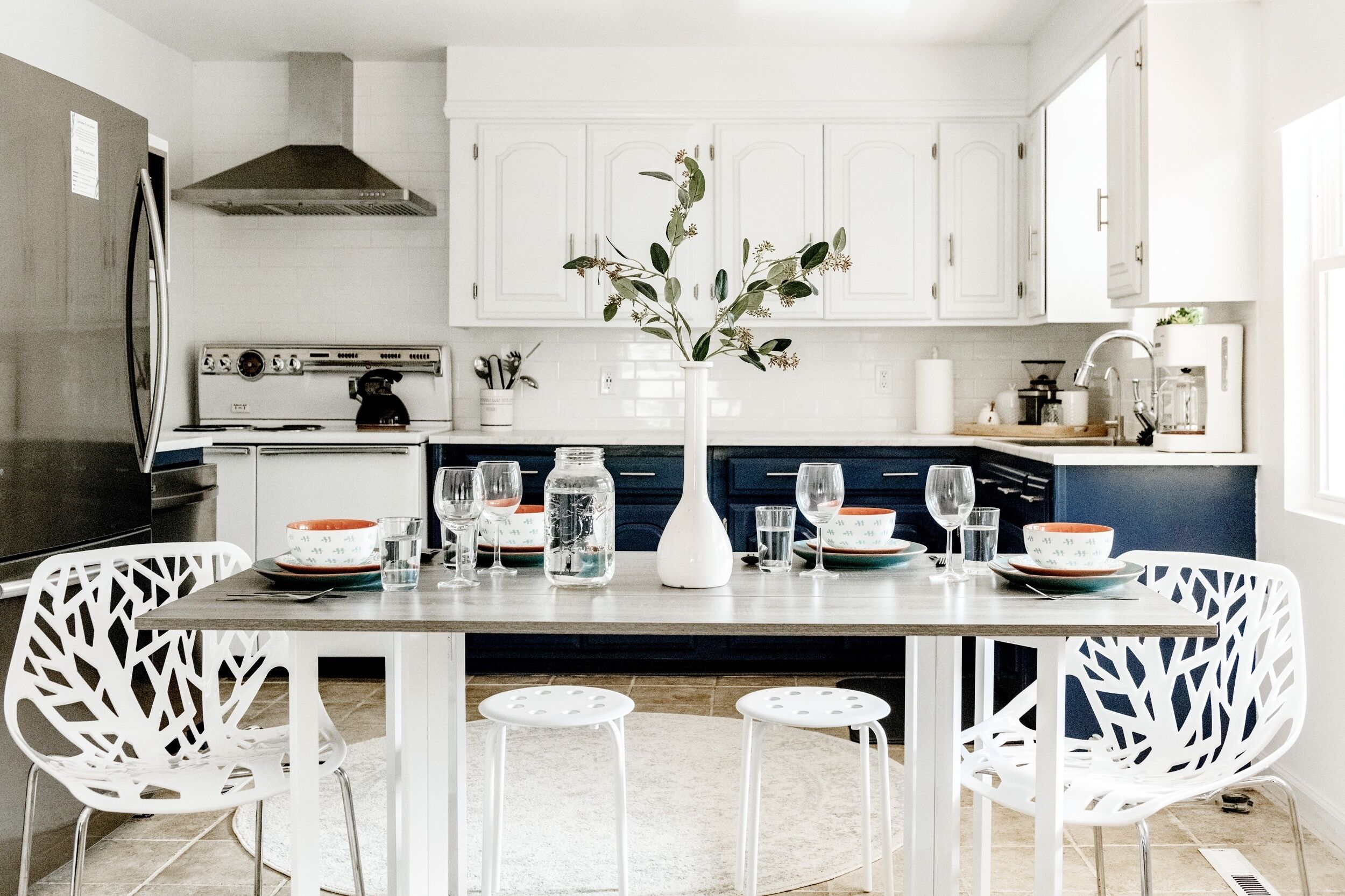 Woodhaven Cabin at Snake Creek with Patios & Fire-pit 