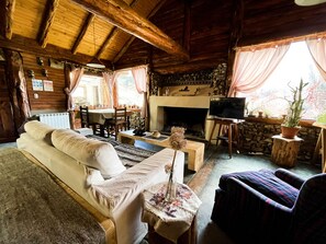 Comfort Cabin | Living area - Valle del Carrileufu (La Bolsa)