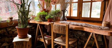 Comfort Cabin | Living area