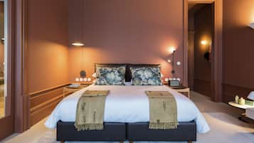Studio Suite | Peralatan tempat tidur premium, bar mini, peti besi dalam bilik