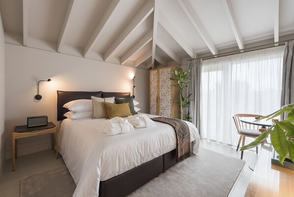 Premium bedding, minibar, in-room safe, individually decorated