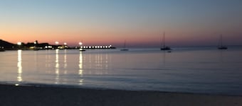 2-bedroom apartment 5 km from the beautiful beaches of Ile Rousse
