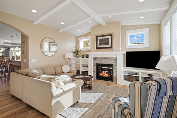 Smart TV, fireplace, offices