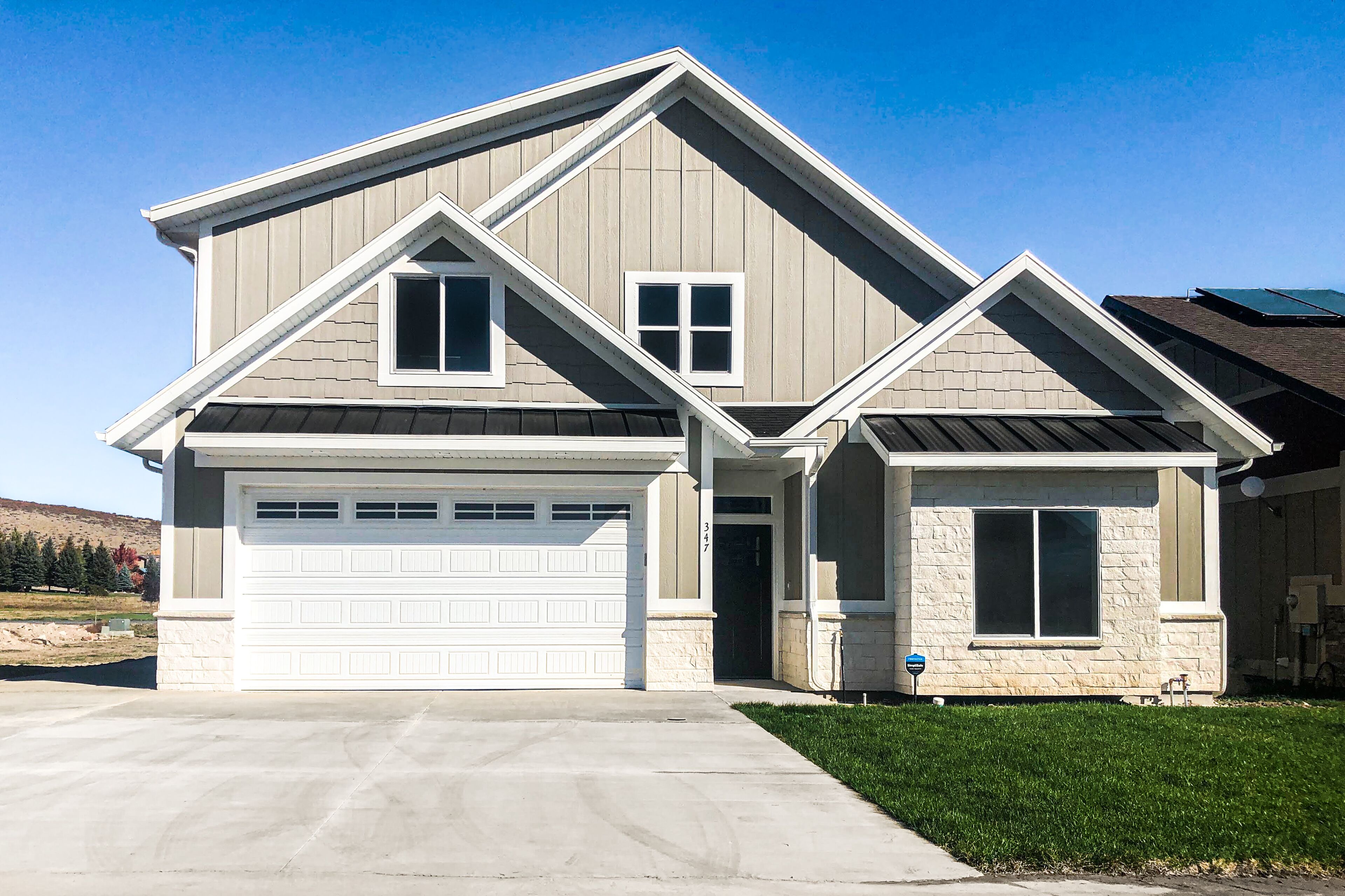 Modern getaway near Bear Lake with WiFi, Central AC, Ping-Pong, deck, & grill