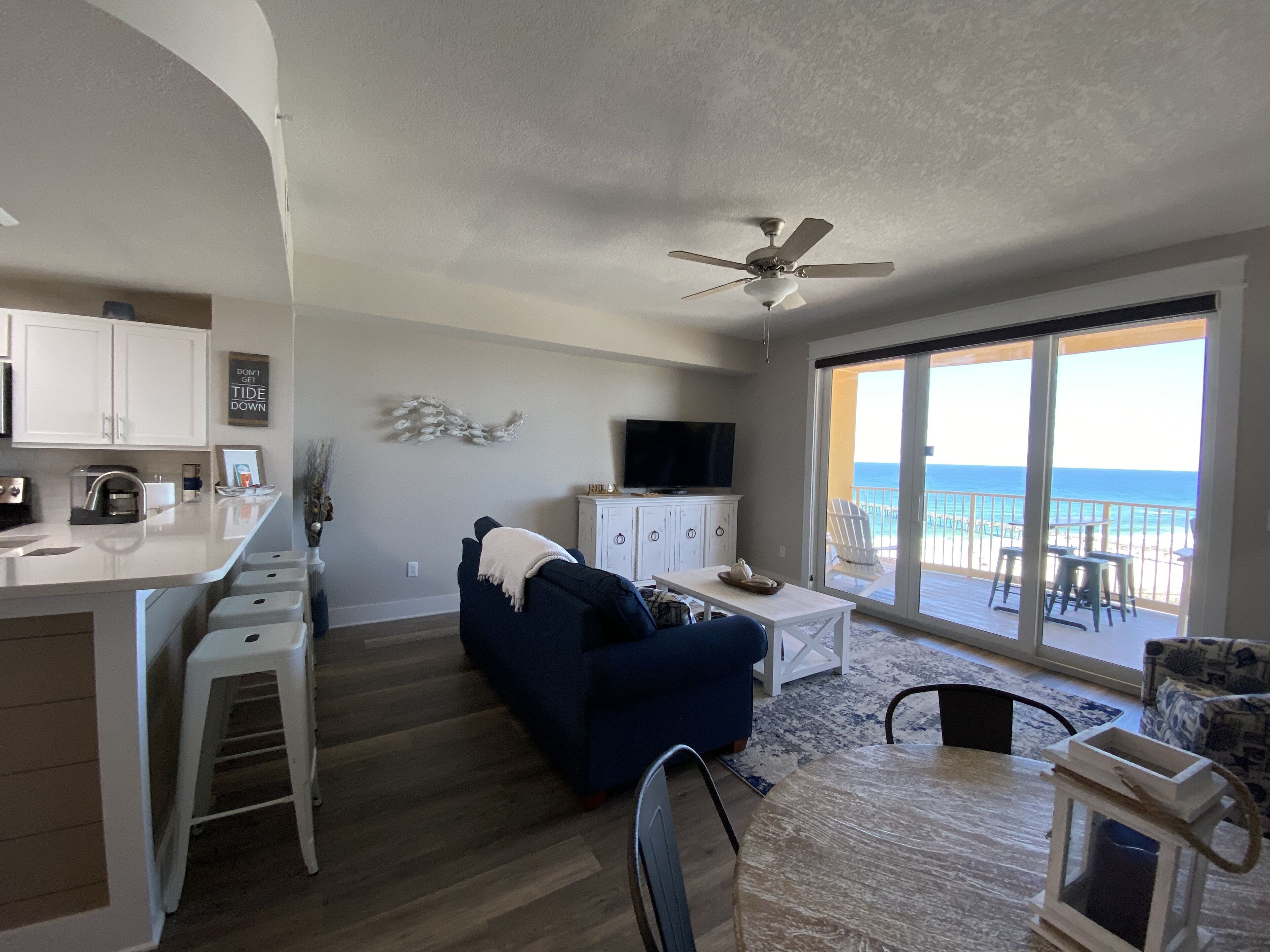 LOCATION!! IN THE HEART OF PIER PARK!