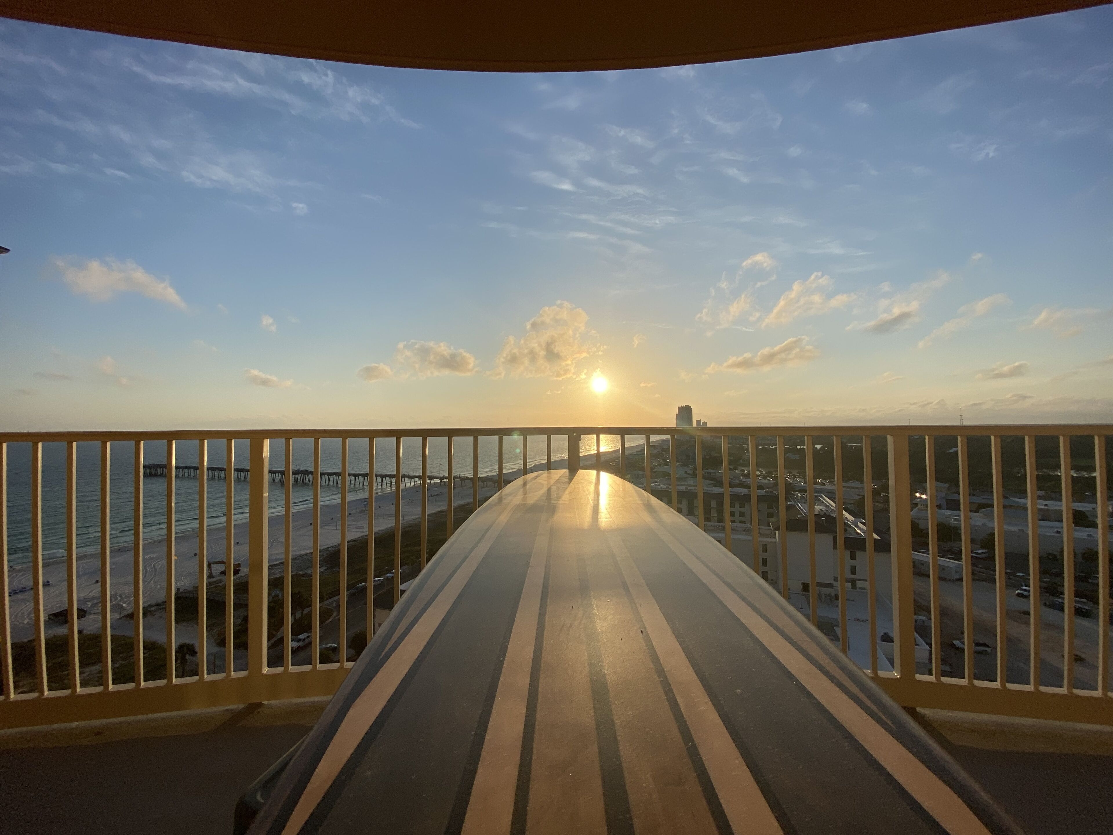 LOCATION!! IN THE HEART OF PIER PARK!