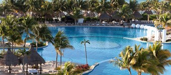 Beautiful location, with every amenity. You wont want to leave!