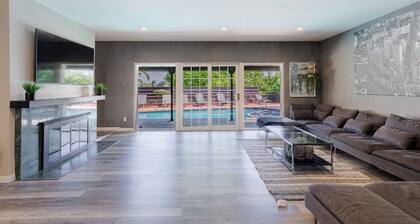 Picturesque Laurel Canyon Home w/Heated Pool/Spa