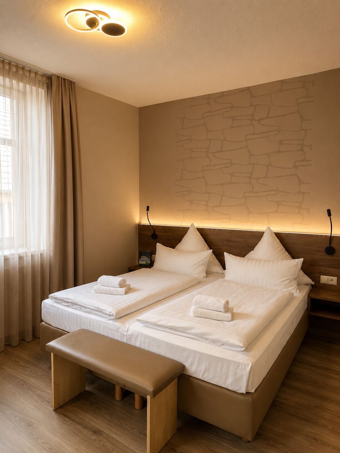 Comfort-Zimmer | Allergikerbettwaren, Daunenbettdecken, Verdunkelungsvorhänge