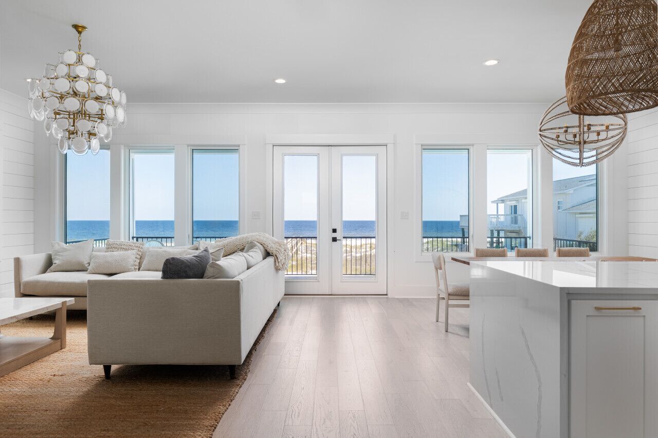 Waterfront Masterpiece - 7 bd 7 bath - sleeps 18 - Private Beach Access and Private Pool