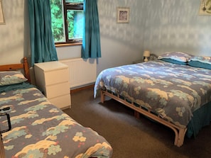 3 habitaciones, wifi gratis y ropa de cama 