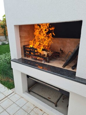 Property grounds - Modern 2 floor 4* apartmen(garden, BBQ & transfer) - 2 (Vodice)