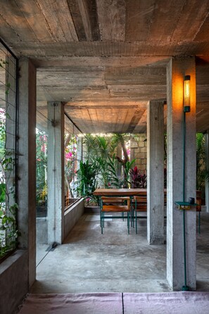 Interior - AORA  San Pancho (San Francisco)