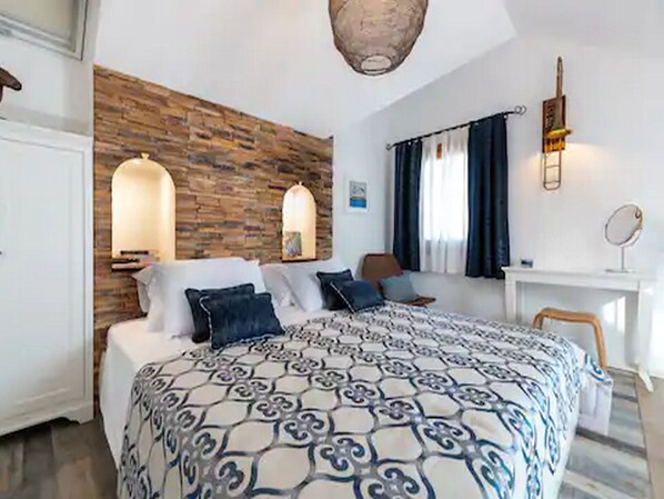 1 bedroom, WiFi, bed sheets - Mamma mia luxury rooms - Duplex Double Room with Sea View (Trogir)