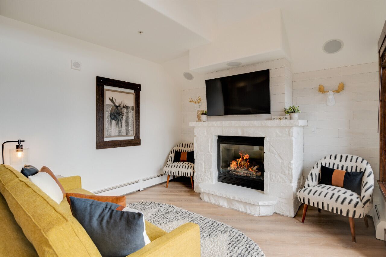 Modern Breckenridge Penthouse.  Ski-in/ski-out!