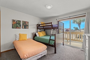 3 bedrooms, free WiFi, bed sheets