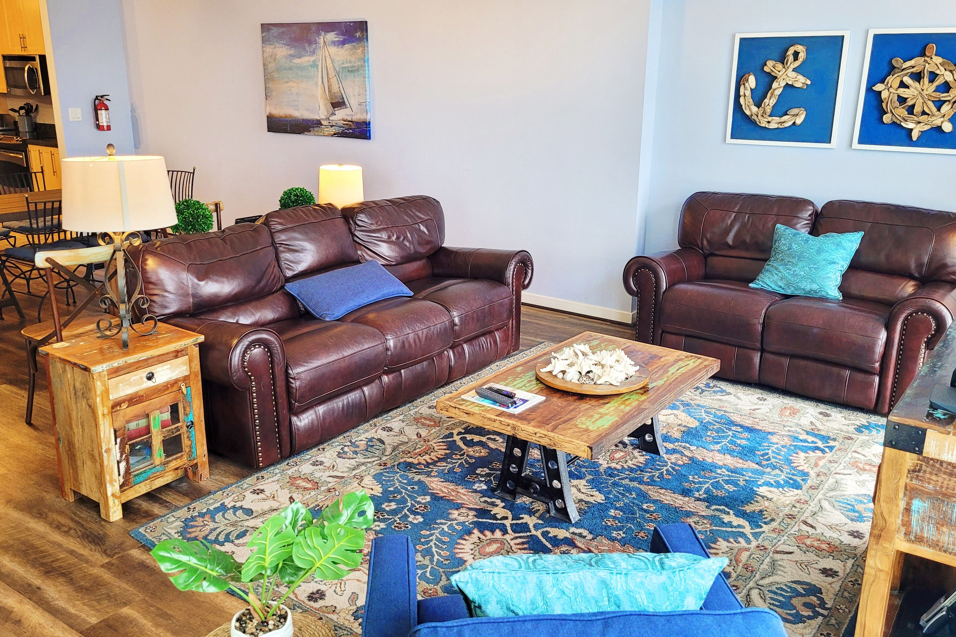 Updated, third-floor, bayfront condo with sunset views, WiFi, 3 pools & 2 gyms