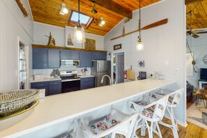 Fridge, microwave, oven, stovetop - Remodeled, ocean view home with rooftop deck & fast WiFi - dog-friendly (Virginia Beach)