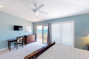 9 bedrooms, internet, bed sheets, wheelchair access - Oceanfront home w/elevator, private outdoor pool & hot tub - wedding-friendly (Virginia Beach)