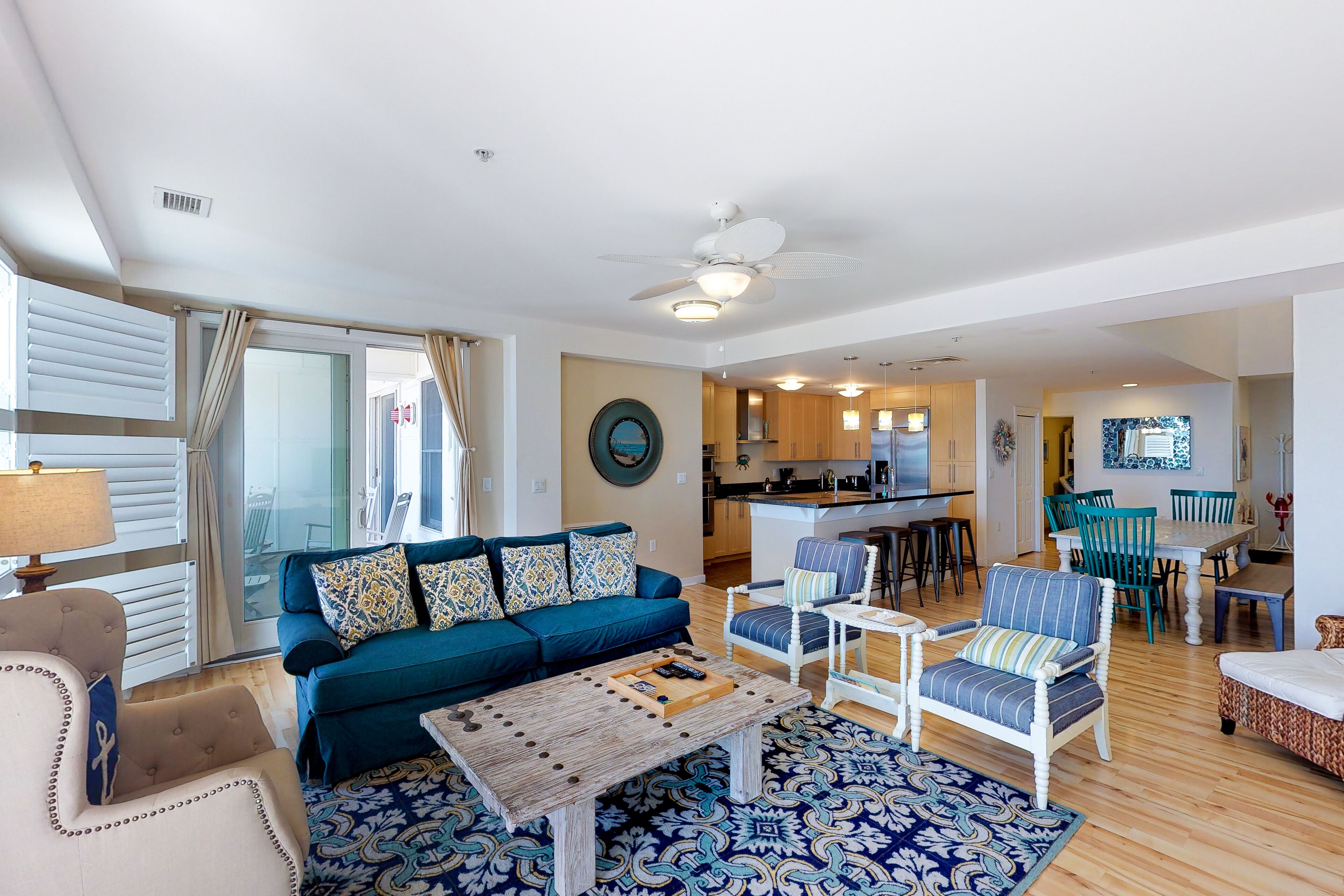 Oceanfront, 2-story penthouse with 3 private balconies, 3 pools & 2 gyms