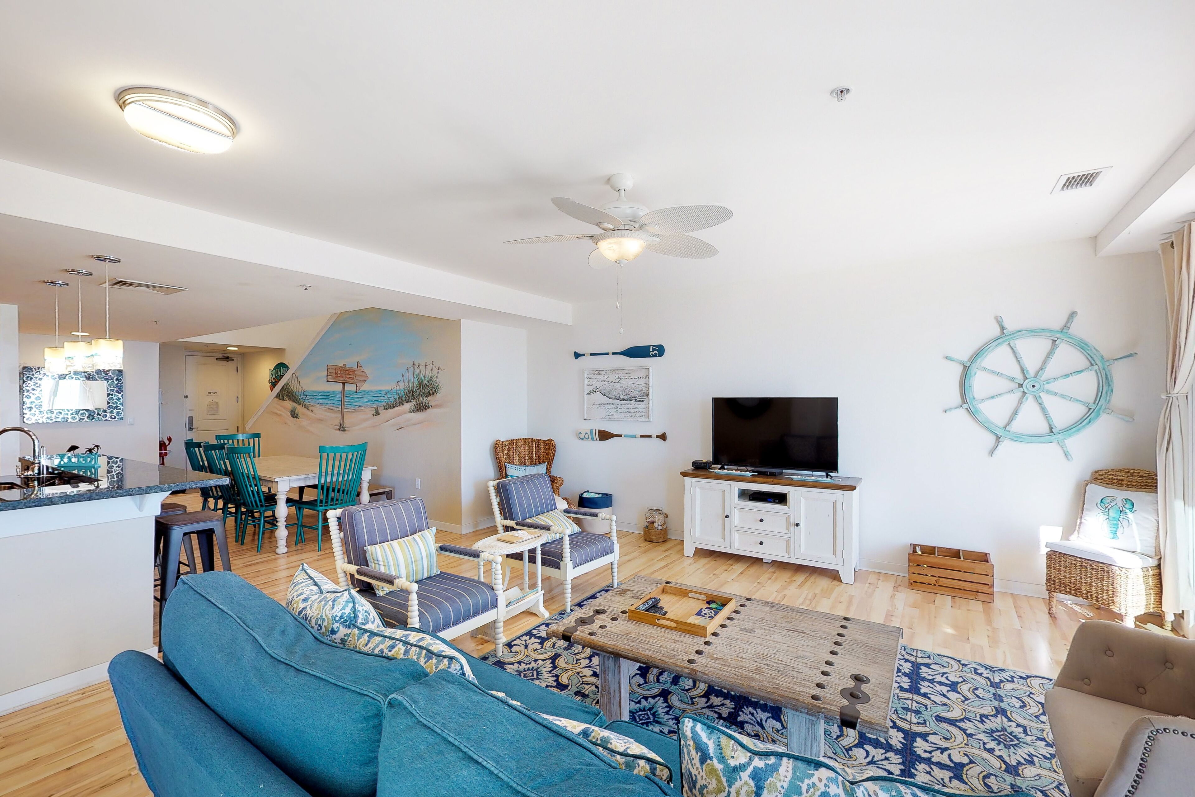 Oceanfront, 2-story penthouse with 3 private balconies, 3 pools & 2 gyms