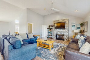 TV, DVD player, foosball - Dog-friendly home with pool, hot tub, lazy river, splash pad, & game room (Virginia Beach)