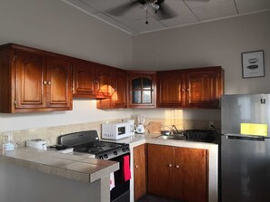 Dining tables, kitchen islands