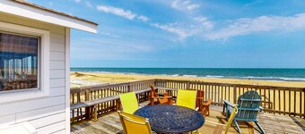 Oceanfront home w/private pool, beautiful views, WiFi, central AC, private W/D
