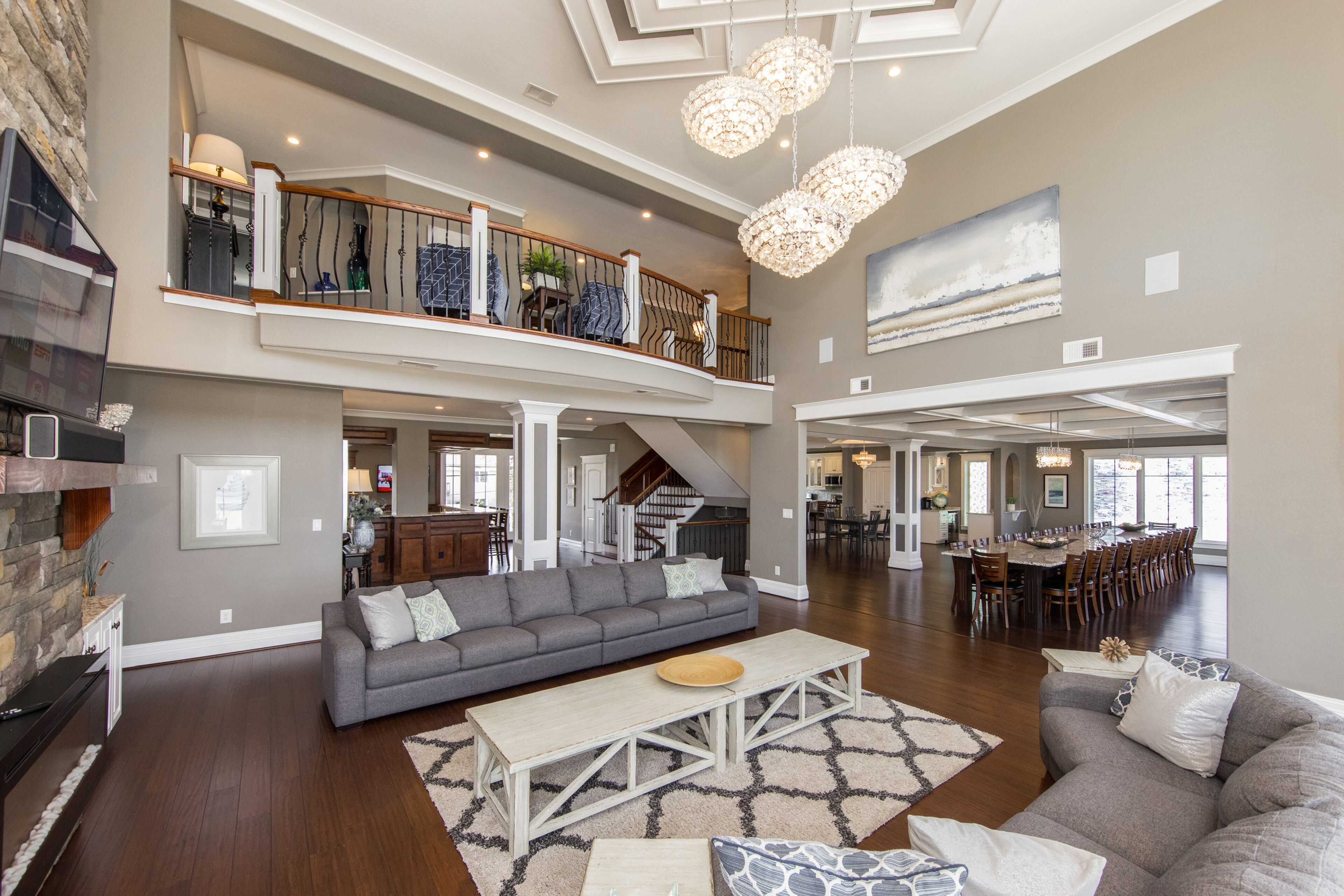 Oceanfront vacation gem w/private indoor & outdoor pools, WiFi, central AC, W/D