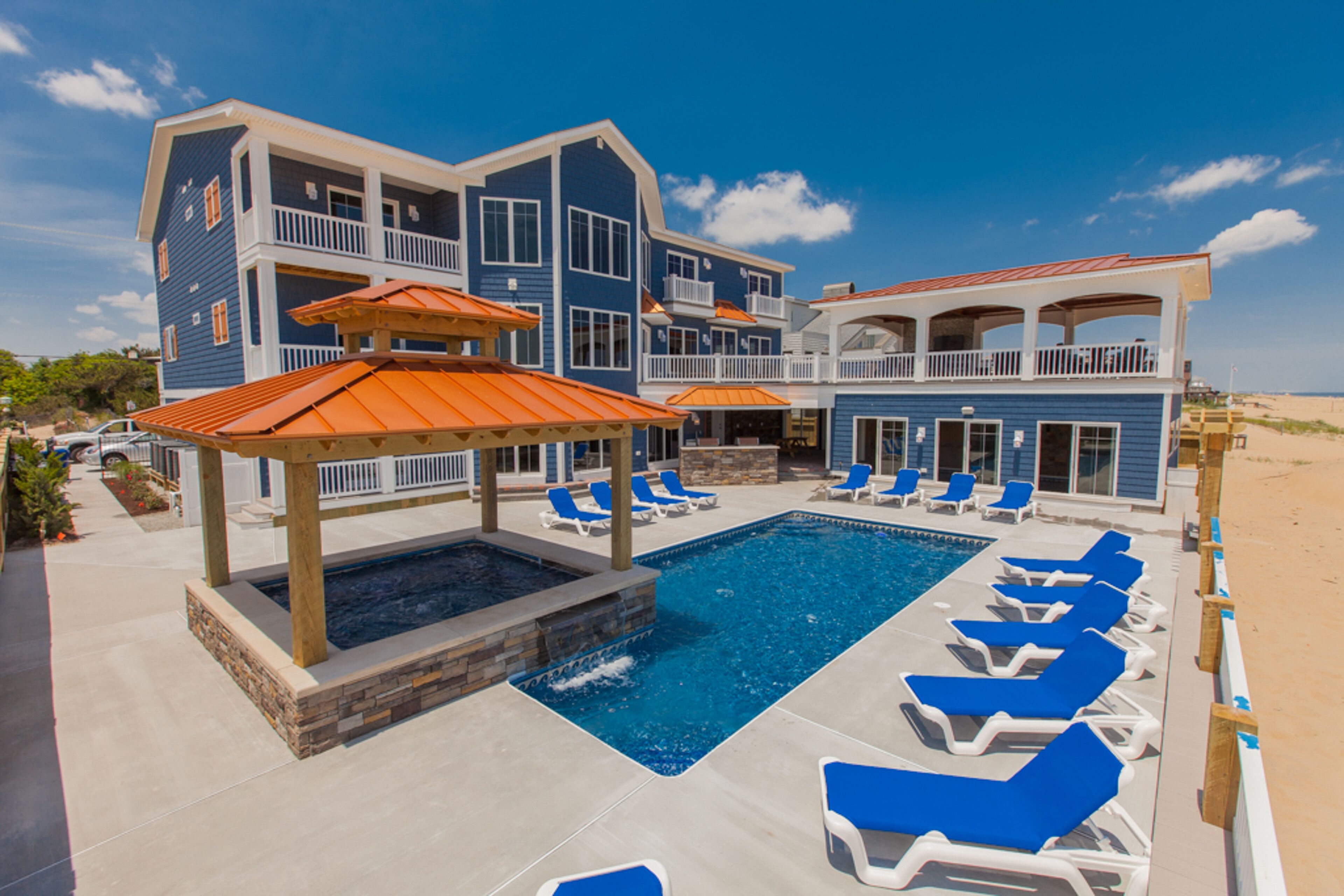 Oceanfront vacation gem w/private indoor & outdoor pools, WiFi, central AC, W/D