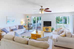 TV, DVD player, books, video library - 1st-floor Seaside condo 1 block from beach with pool & private deck (Virginia Beach)