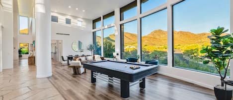 Spielezimmer