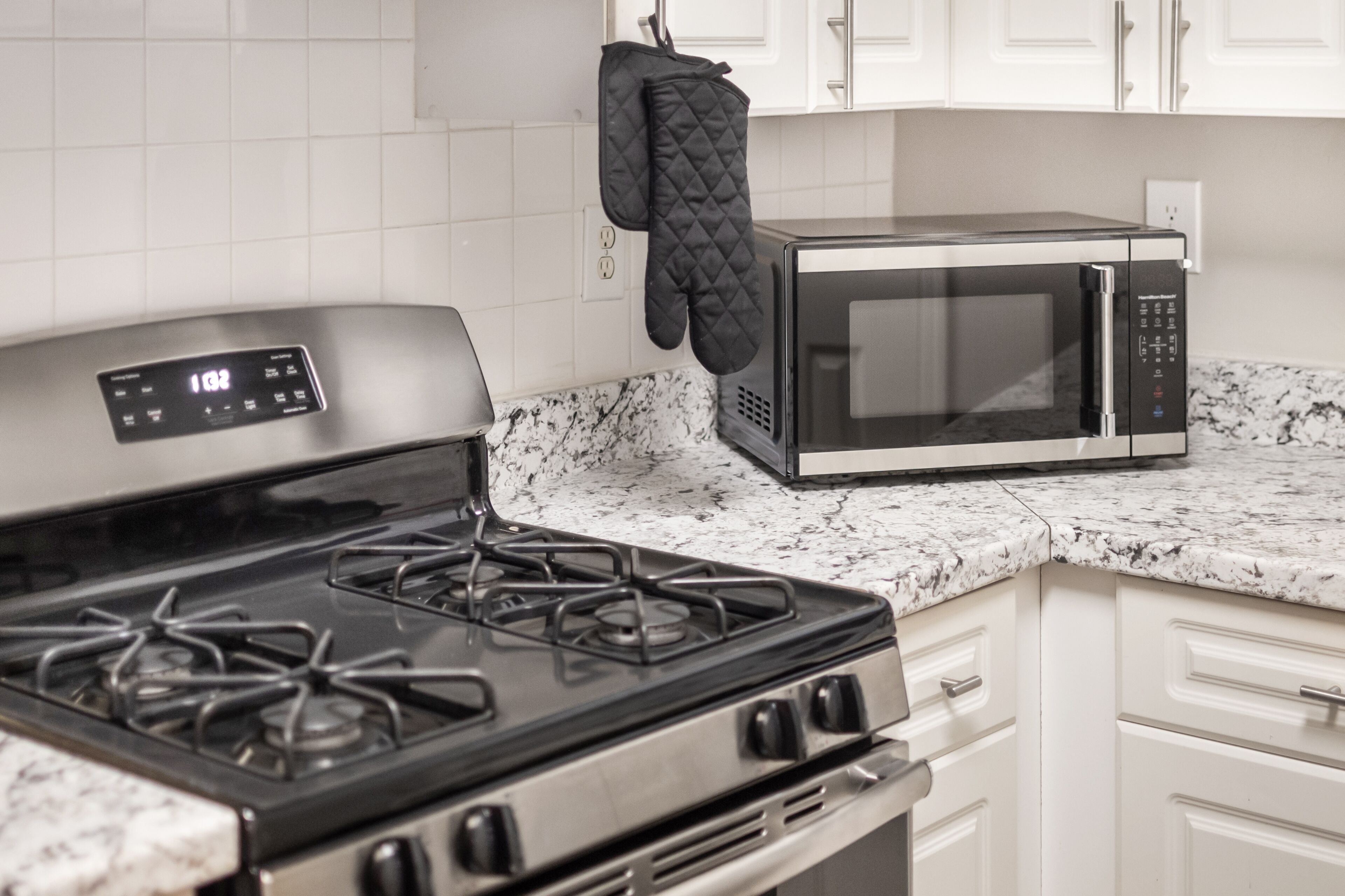 Upscale Buckhead Safari Experience w/ A Pool View