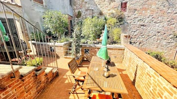 Habitación Confort | Terraza o patio