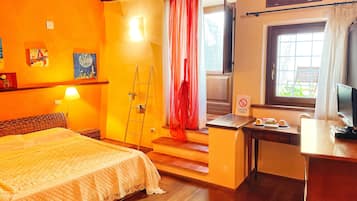 Comfort Room | Premium bedding, minibar, individually furnished, desk