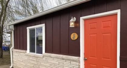 Waterfront 1 Bedroom/Cabin J/New Remodeled