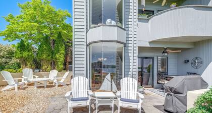 Sun-Filled Condo w/ Smith Mountain Lake Views